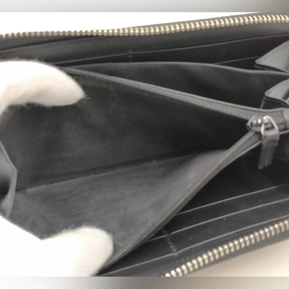 Gucci GG Supreme Wolf XXV Zippy Wallet - Picture 7 of 9